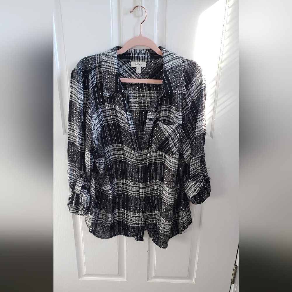 Style & Co black and white plaid top with metallic thread, & sequins size 1x